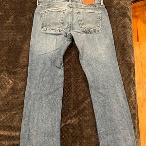 Holister slim straight jeans. 31w 32l